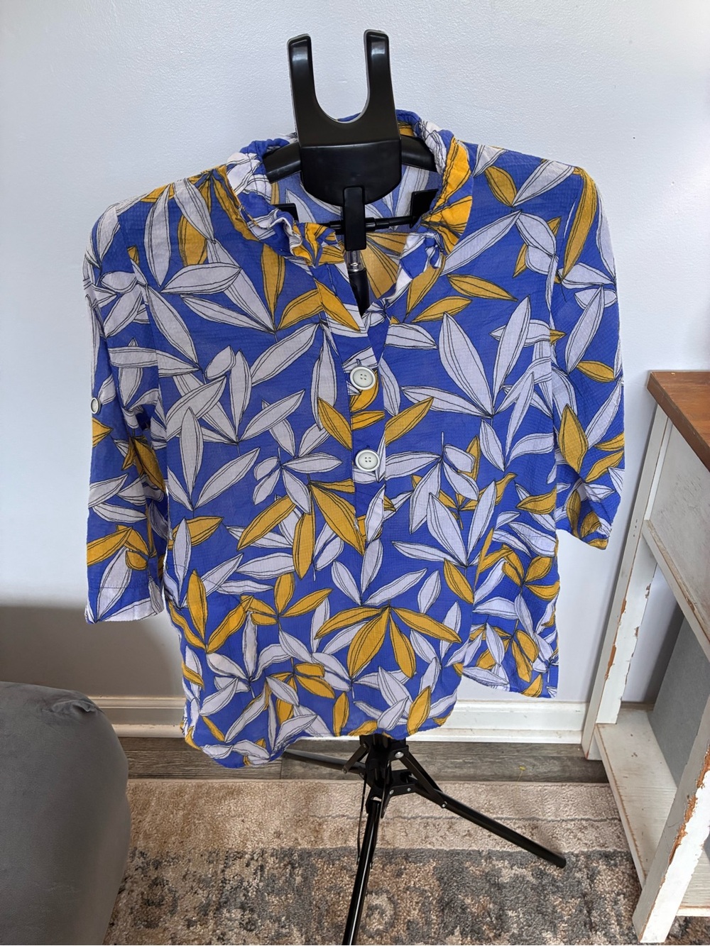 Blue & Yellow Leaf-Print women’s Shirt